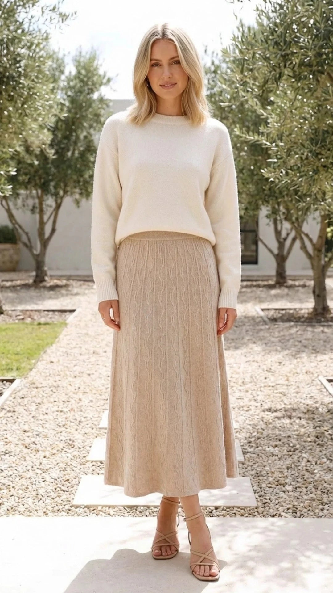 Chic and Comfortable Women's A-Line Midi Knit Skirt with Elastic Waist