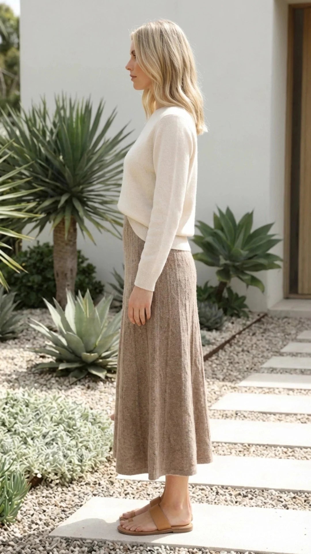 Chic and Comfortable Women's A-Line Midi Knit Skirt with Elastic Waist