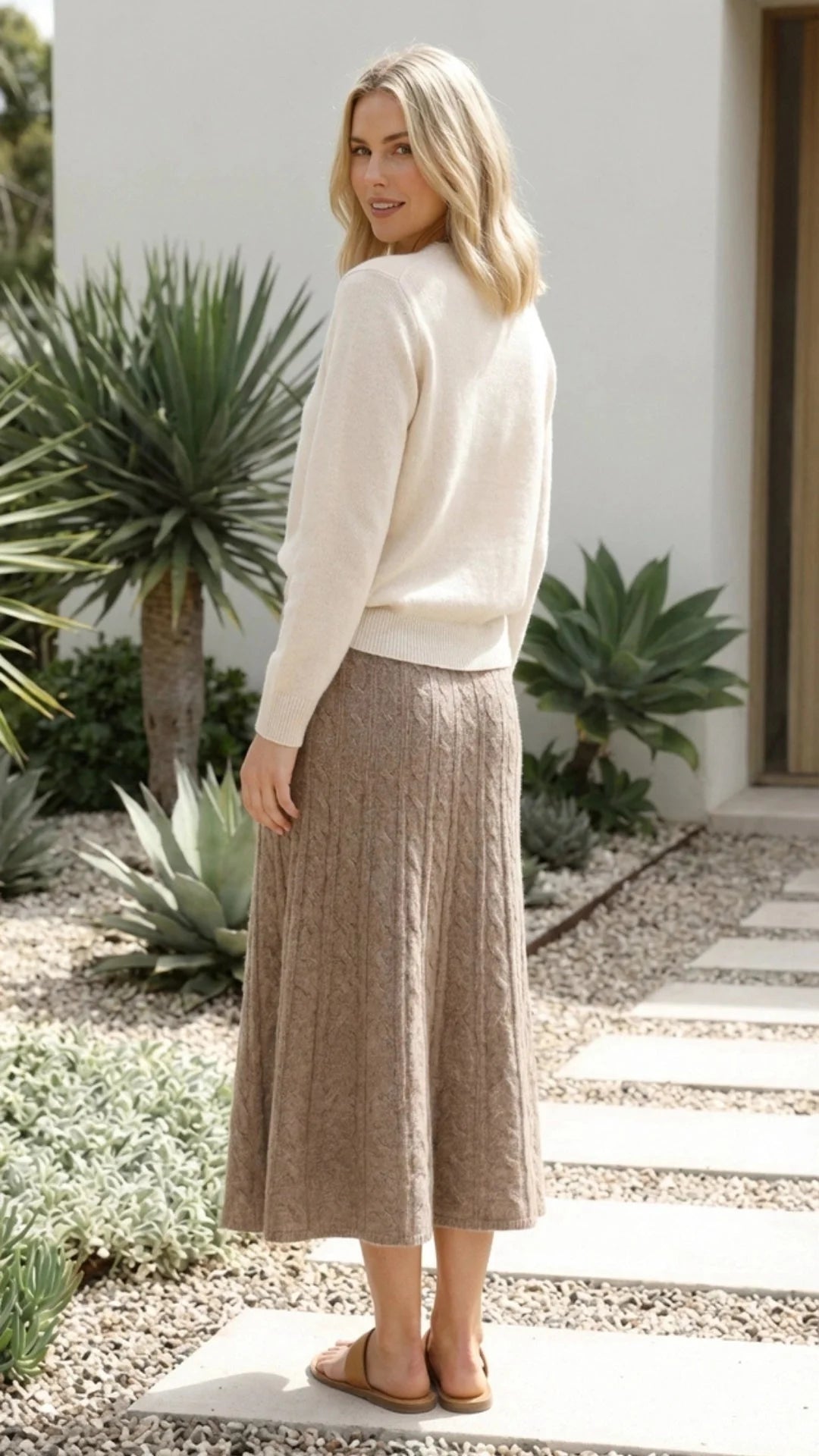 Chic and Comfortable Women's A-Line Midi Knit Skirt with Elastic Waist
