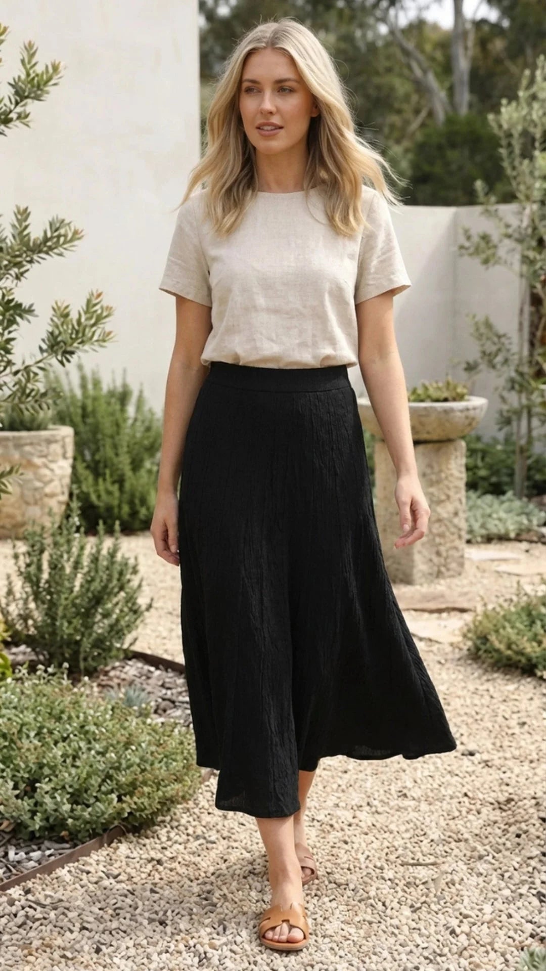 Chic and Comfortable Women's A-Line Midi Knit Skirt with Elastic Waist